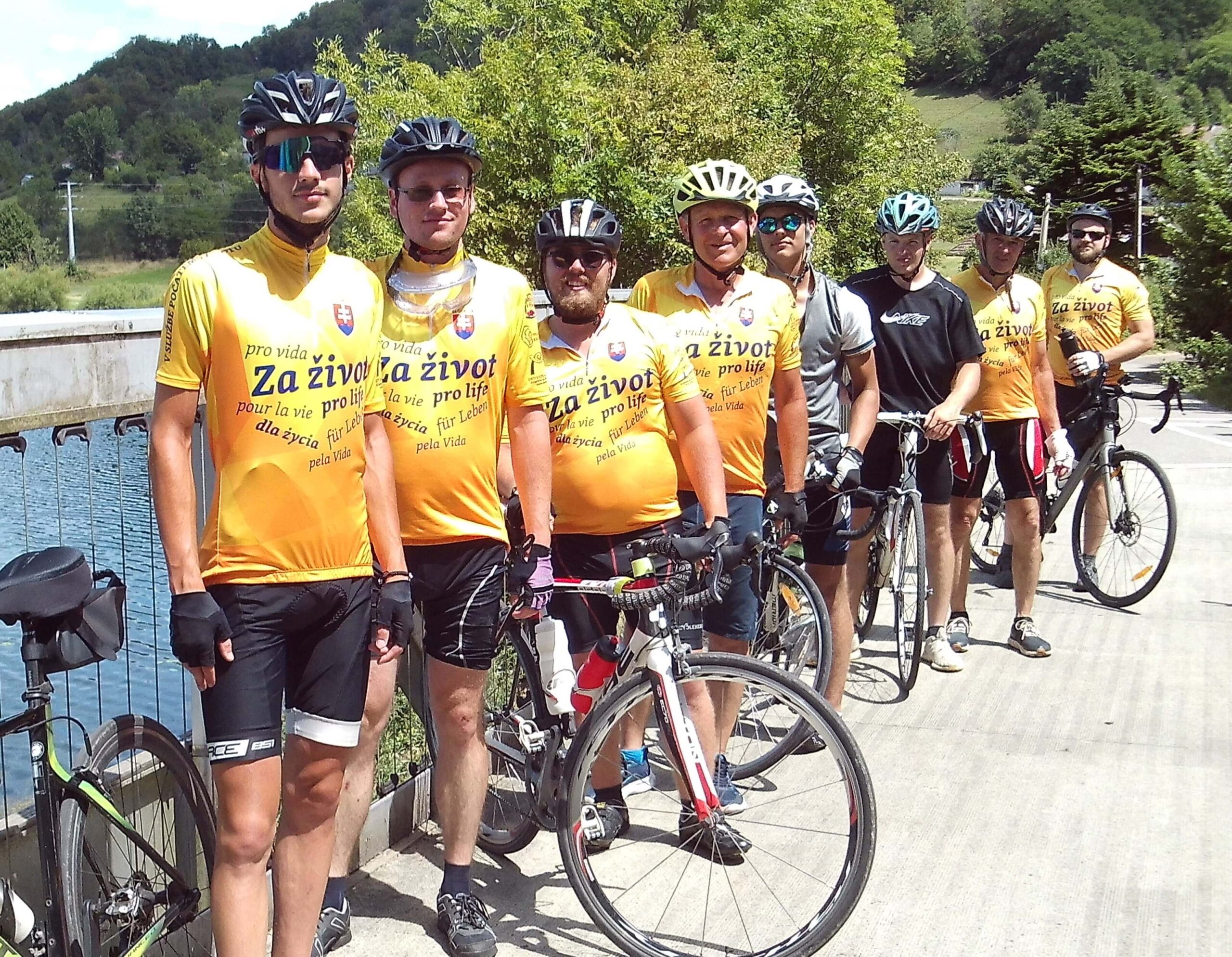 na bicykli za život
